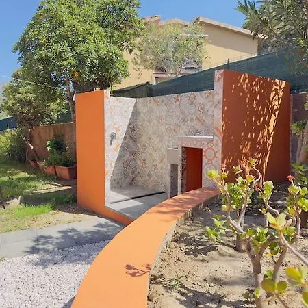 Rosi - Al Mare Con Splendido Giardino Vakantiehuis